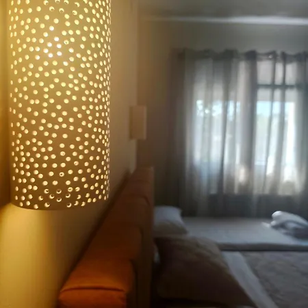 Urban Apartman Gasztúni